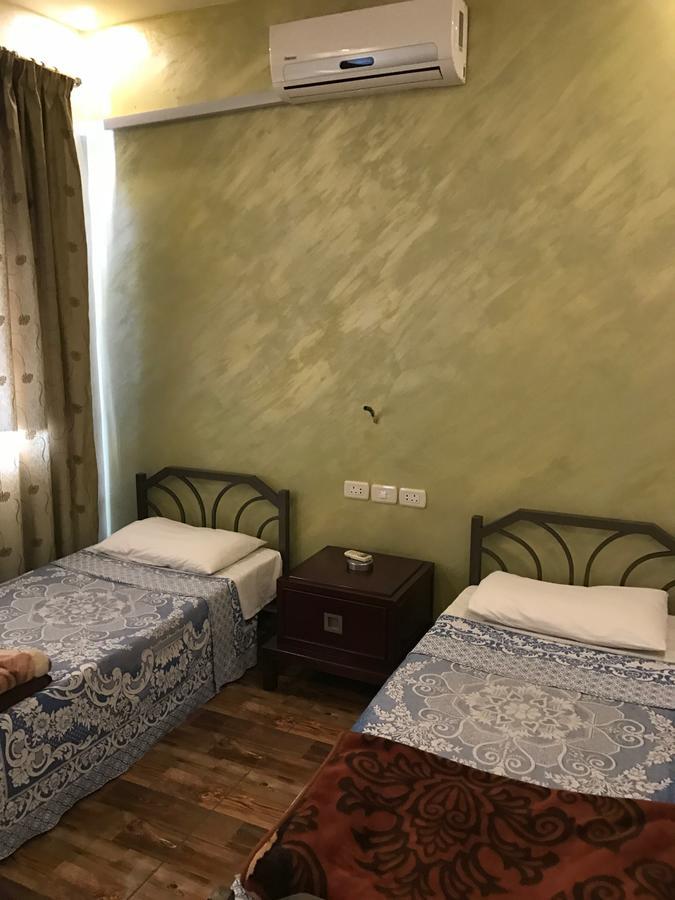 Sun Rise Hotel & Hostel & Tours Аман Екстериор снимка