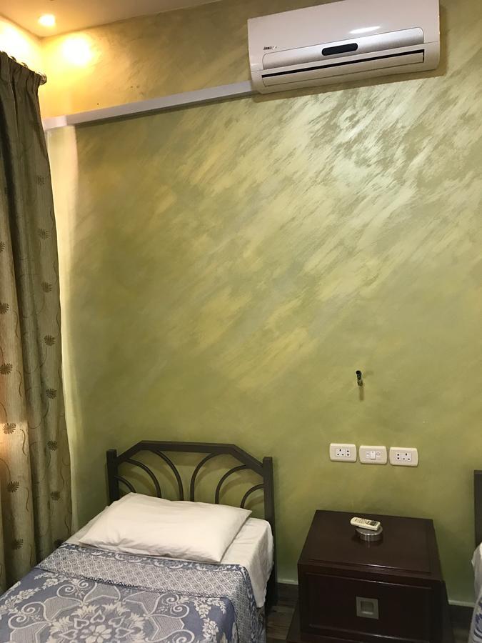 Sun Rise Hotel & Hostel & Tours Аман Екстериор снимка