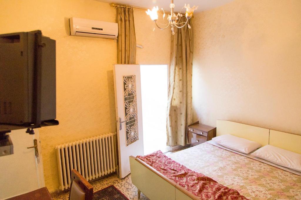 Sun Rise Hotel & Hostel & Tours Аман Екстериор снимка