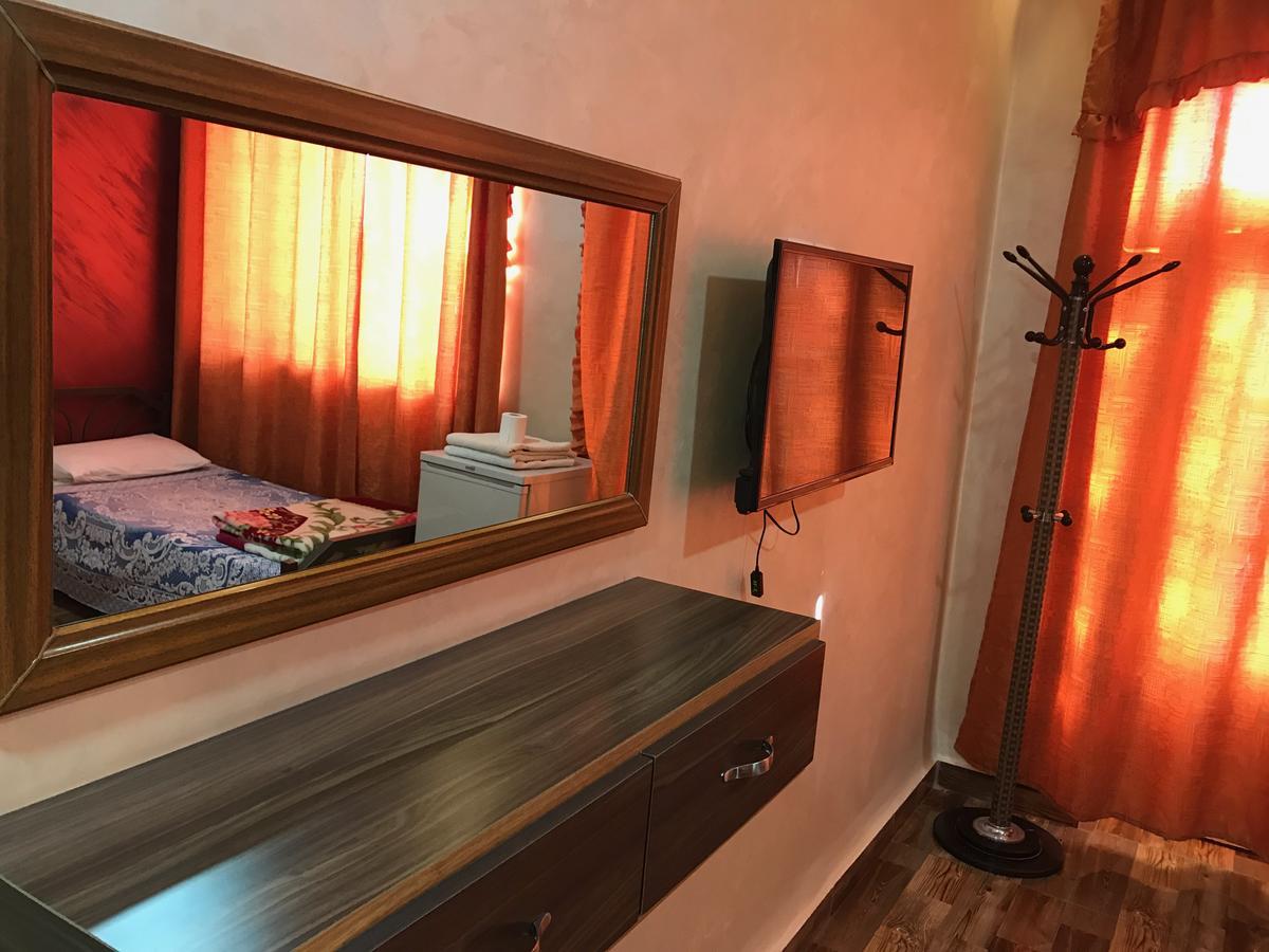 Sun Rise Hotel & Hostel & Tours Аман Екстериор снимка