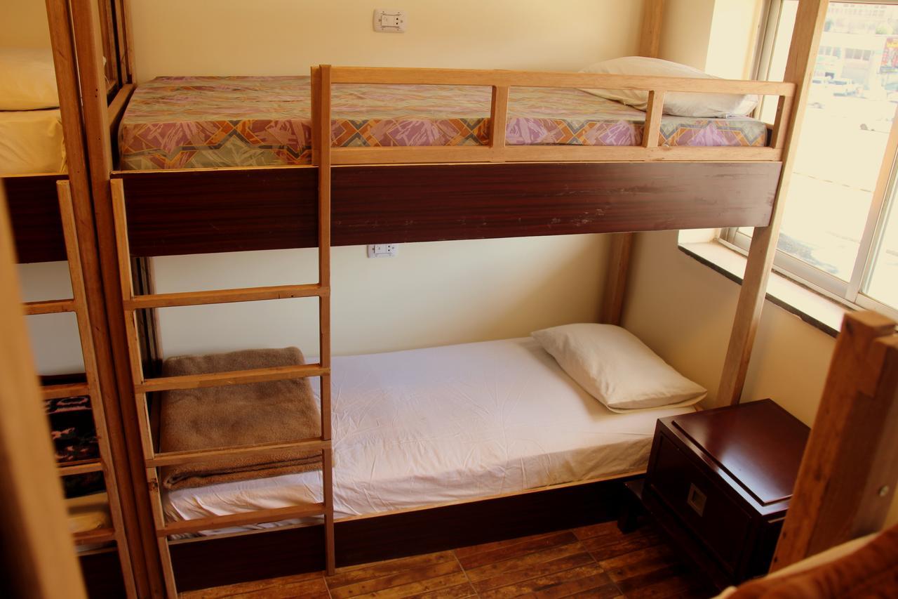 Sun Rise Hotel & Hostel & Tours Аман Екстериор снимка